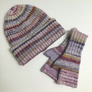 Pastel Knit Hat Gloves SET Ski Cap Beanie & Matching Fingerless Mittens Texting